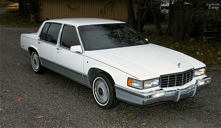 93deville1m.jpg (29173 bytes)